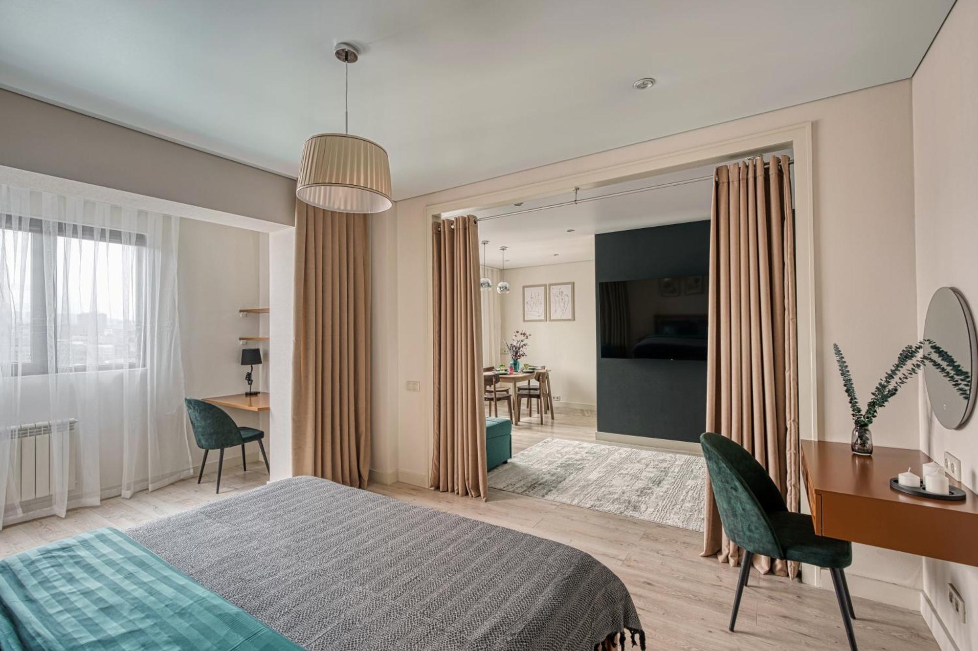 Sovremennye Apartamenty: Mountain View Retreat *