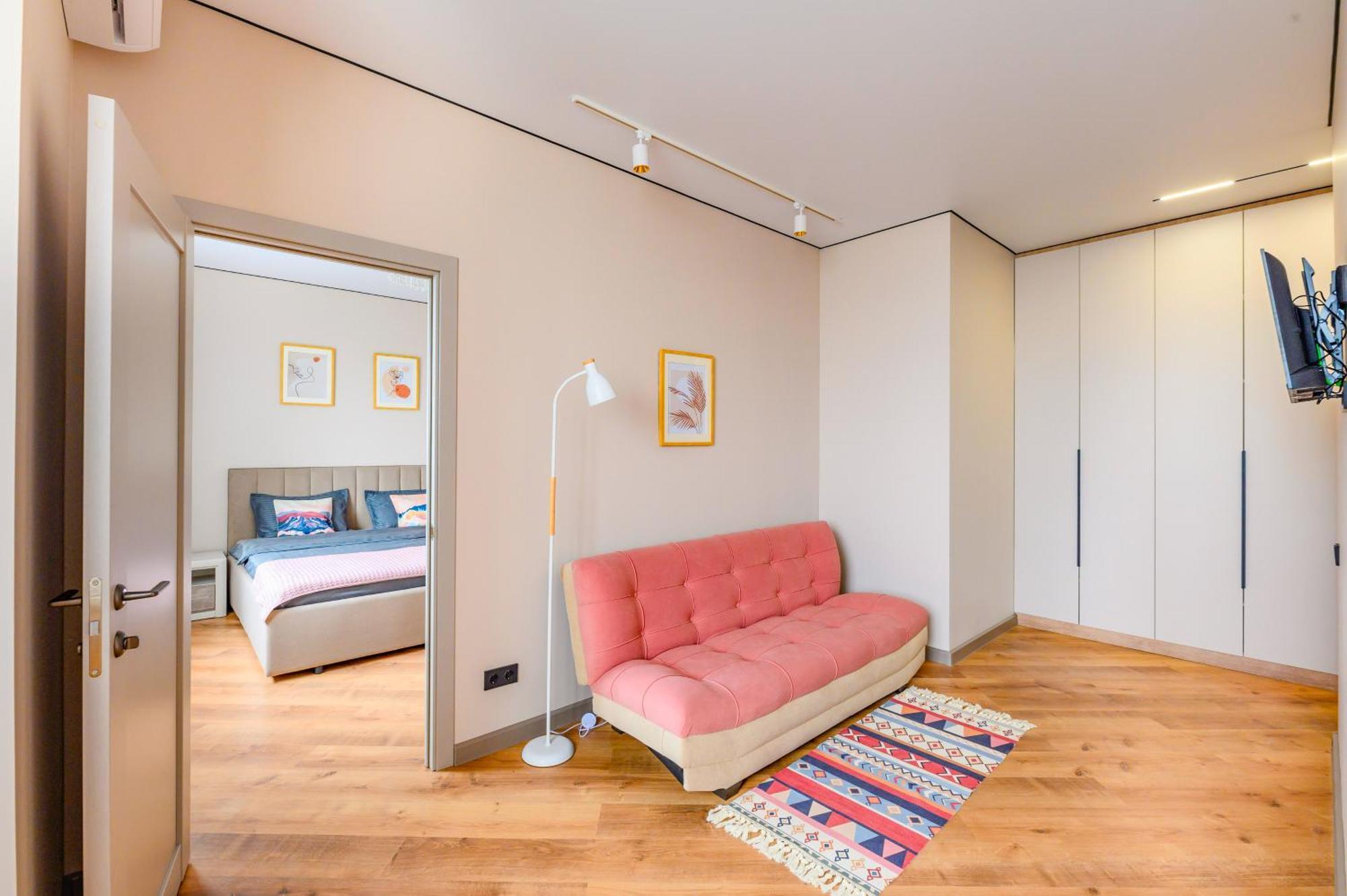 Sovremennye Apartamenty: Mountain View Retreat Apartment Almaty