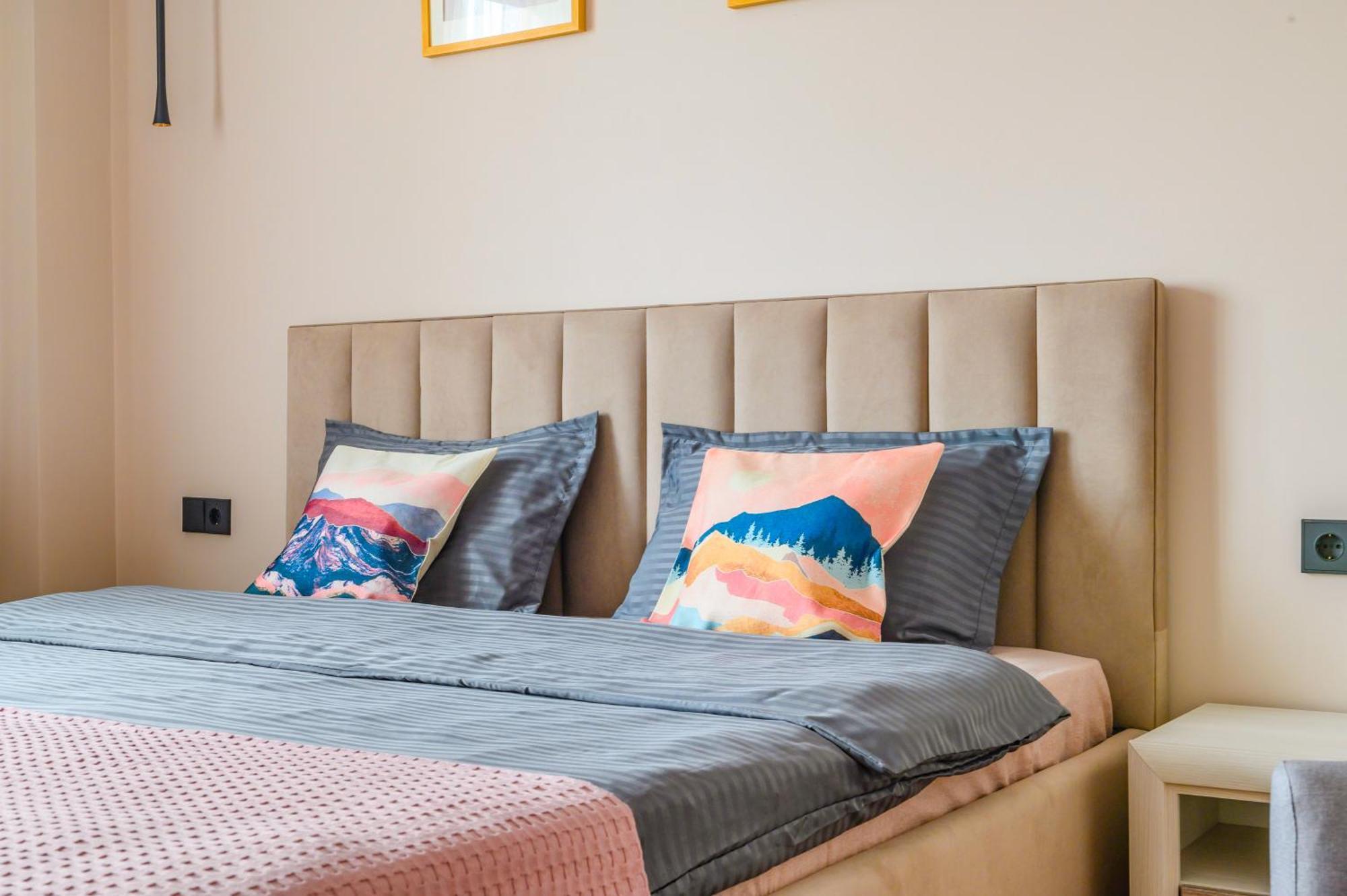 Sovremennye Apartamenty: Mountain View Retreat * Almaty