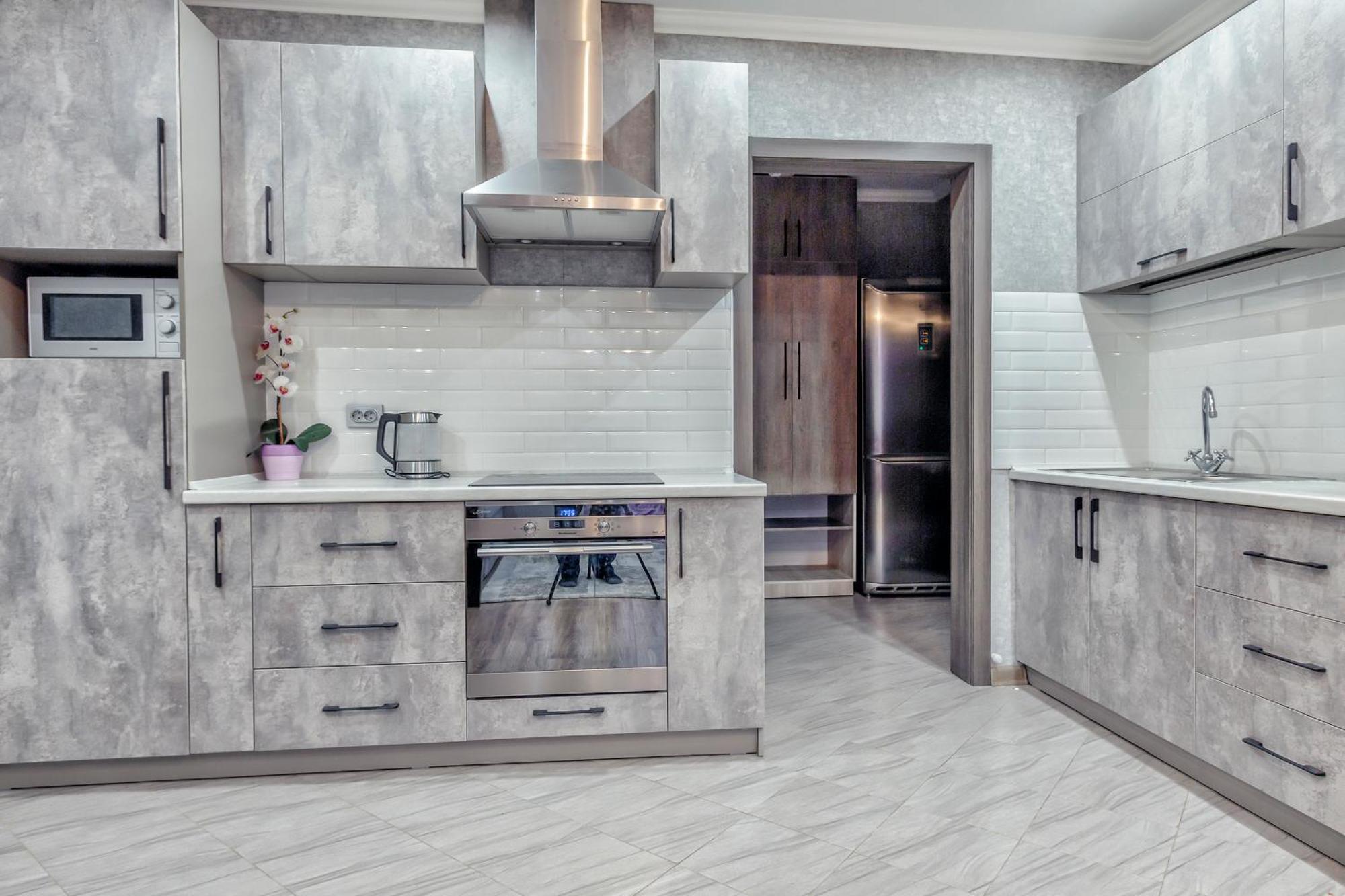 Sovremennye Apartamenty: Mountain View Retreat * Almaty