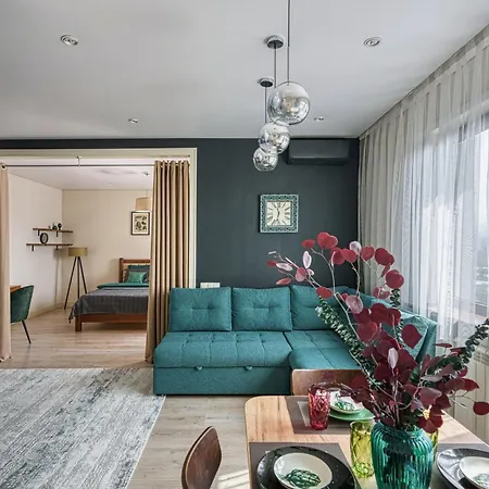 Sovremennye Apartamenty: Central Mountain View Retreat Almaty Exterior photo