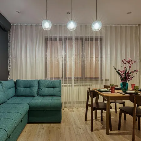 Sovremennye Apartamenty: Central Mountain View Retreat Almaty Exterior photo