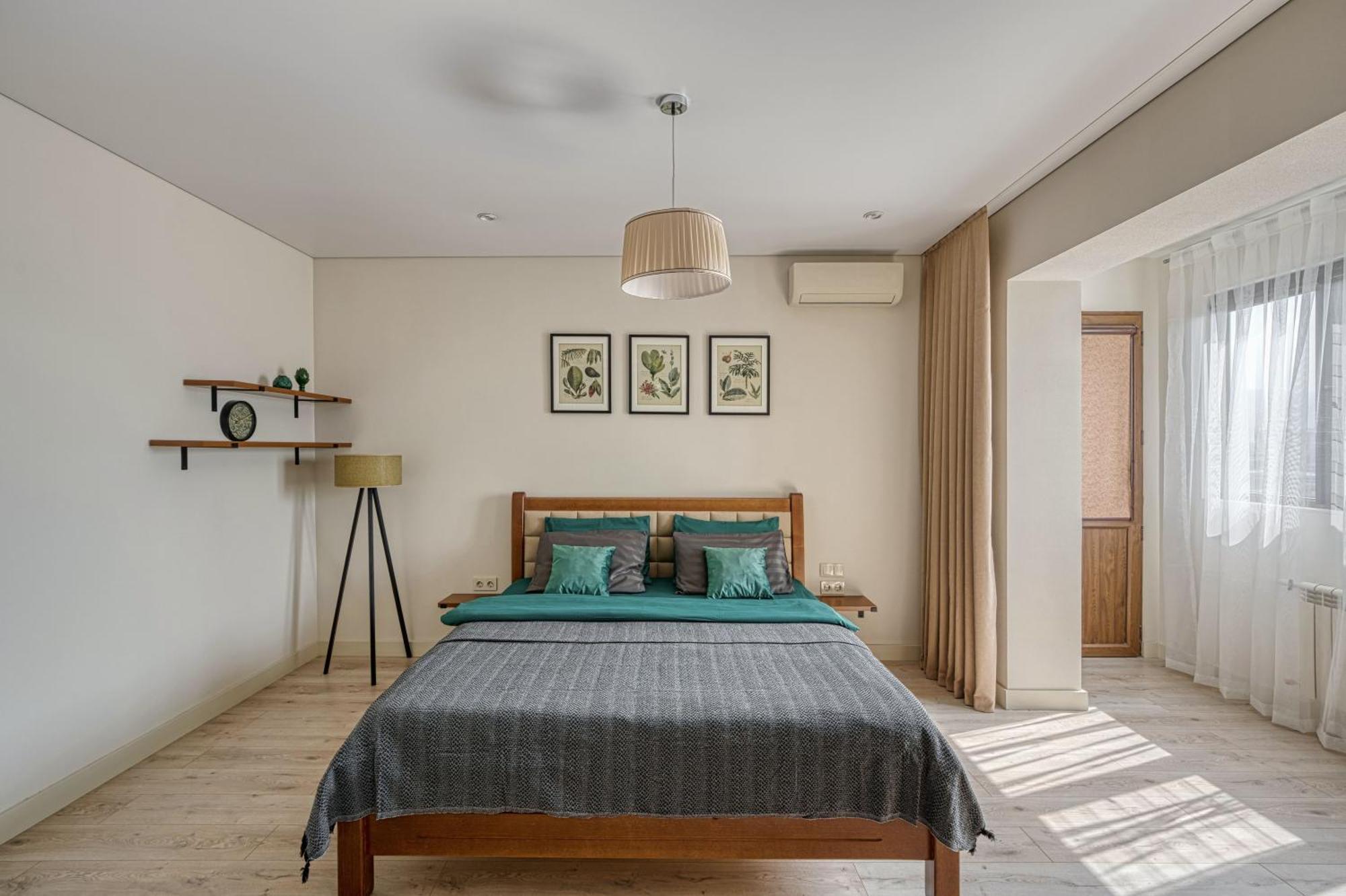 Sovremennye Apartamenty: Mountain View Retreat Apartment
