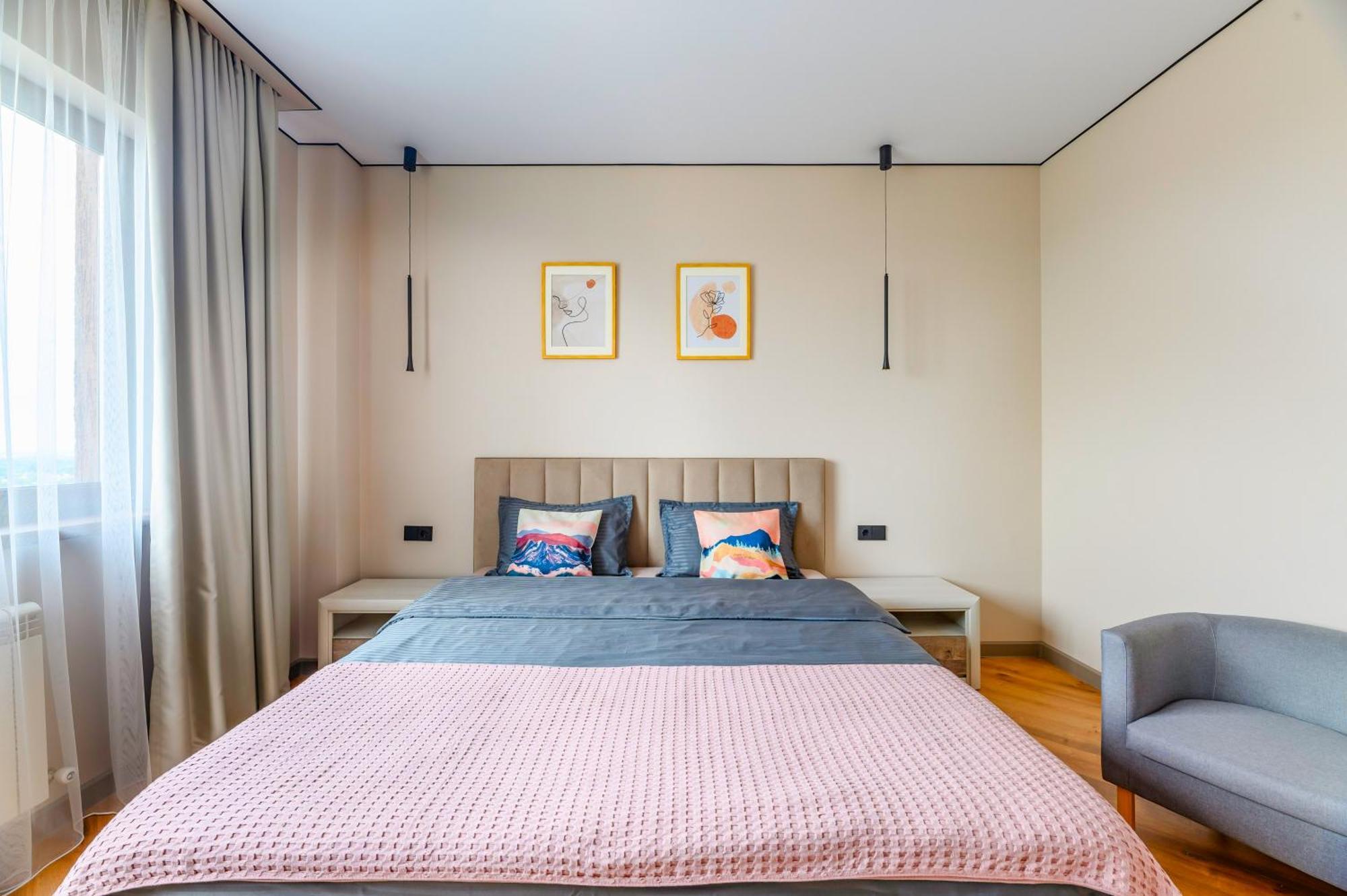 Sovremennye Apartamenty: Mountain View Retreat * Almaty