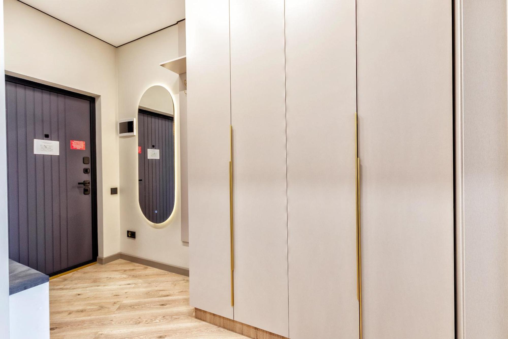 Sovremennye Apartamenty: Mountain View Retreat