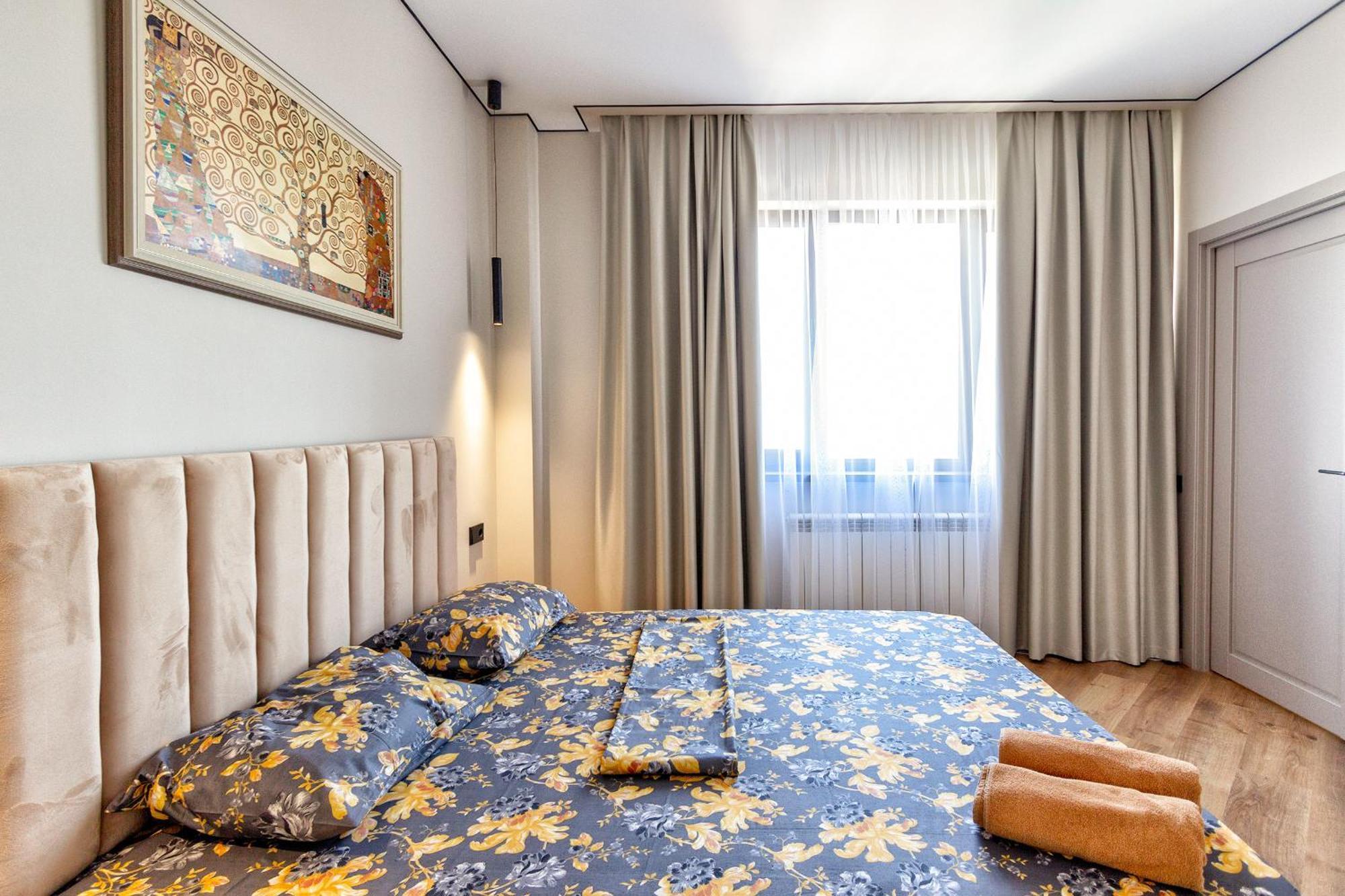Sovremennye Apartamenty: Mountain View Retreat Apartment Almaty