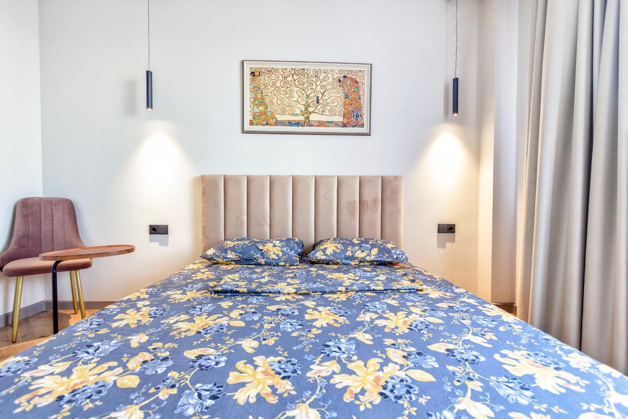 Sovremennye Apartamenty: Mountain View Retreat *