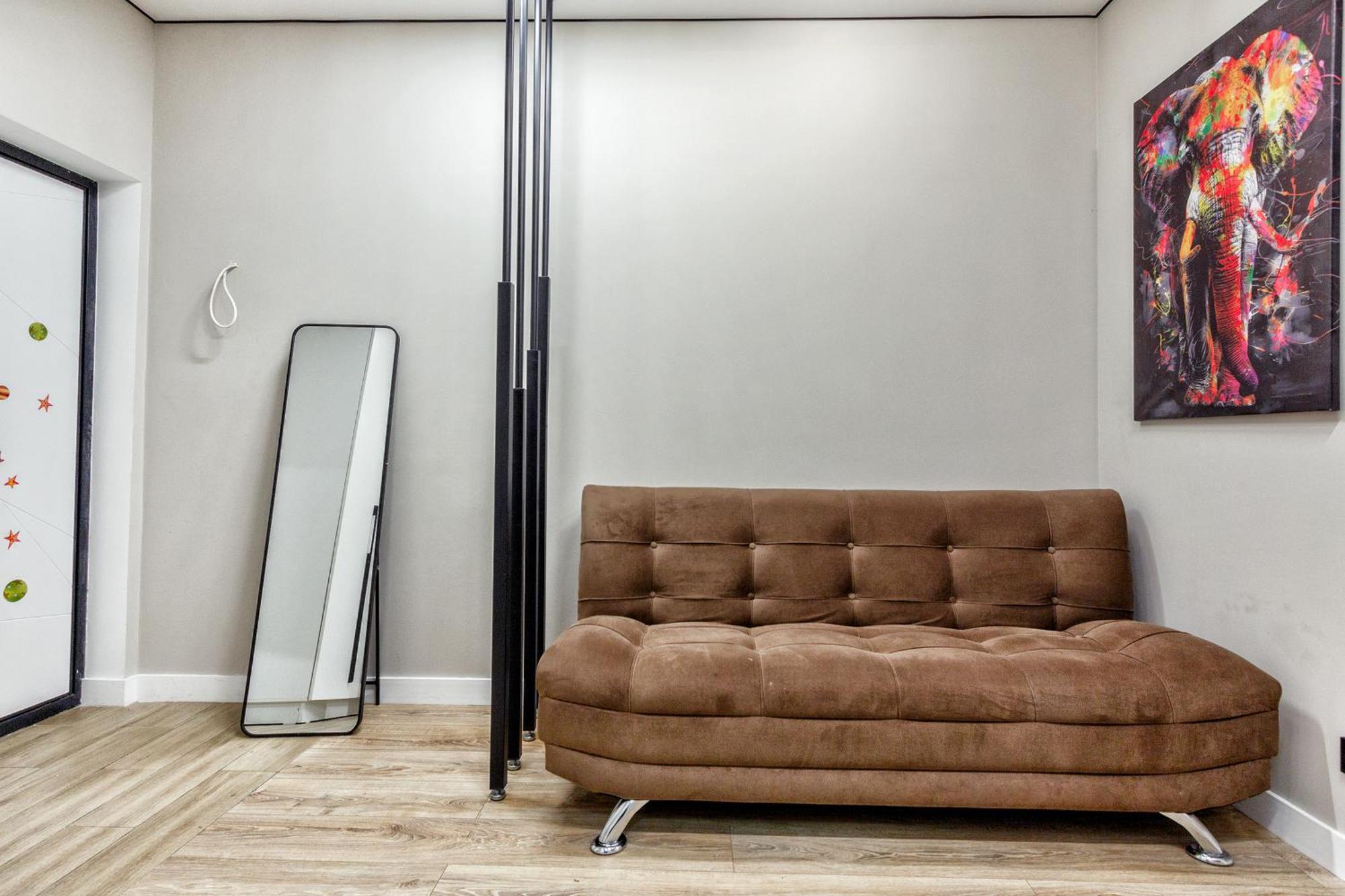 Sovremennye Apartamenty: Mountain View Retreat Almaty
